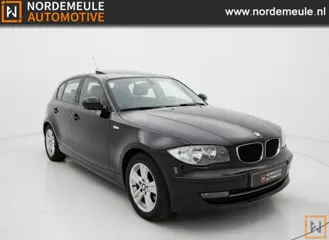BMW 1-SERIE 116i. PANO, AIRCO, CRUISE.