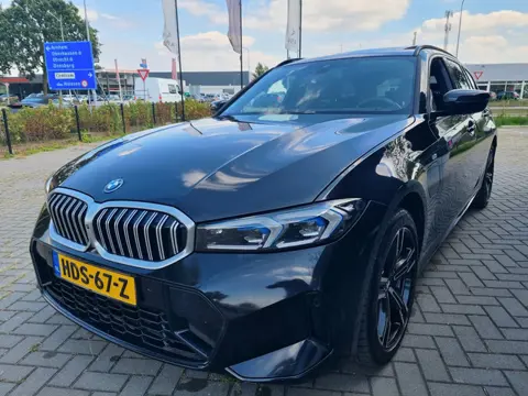 BMW 3-serie Touring 330e xDrive M-Pakket Panodak HeadUp