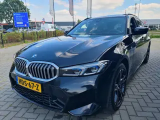 BMW 3-serie Touring 330e xDrive M-Pakket Panodak HeadUp