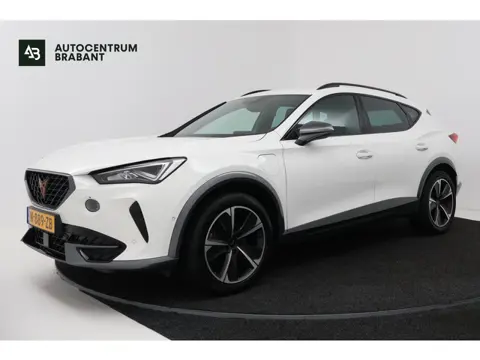 CUPRA Formentor 1.4 e-Hybrid Business (STUUR/STOEL VERWARMING, CAMERA, CRUISE ADAPTIEF, NAVIGATIE)