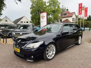 BMW 5-SERIE TOURING 520I M-PAKKET AUTOMAAT / NAVI / AIRCO-ECC / PDC / LMV