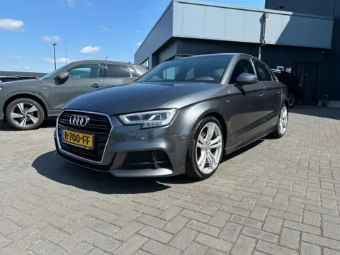AUDI A3 A3 Limousine 35TFSi Aut. Sport S-Line Navi. 