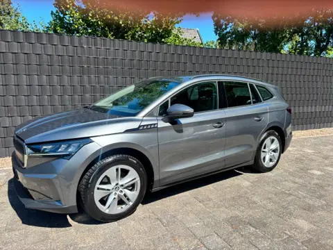 SKODA ENYAQ 60 BNS ED. **Carplay//DAB**