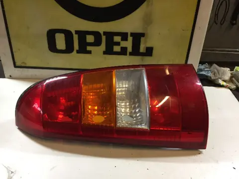 Achterlicht Opel Astra G Caravan links