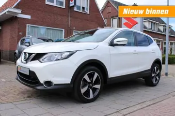 NISSAN QASHQAI 1.2 CONNECT EDITION / Rijklaarprijs /  360 Camera / Trekhaak