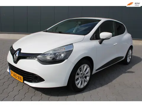 Renault Clio 1.2 16V 5 DEURS NIEUWE APK