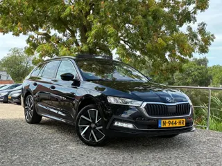 Skoda Octavia Combi 1.4 TSI iV PHEV | 1e eigenaar | BTW | Bom vol!! nu €13.975,-!!