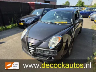 Alfa Romeo MiTo 1.4 T/ LINKSVOORSCHADE