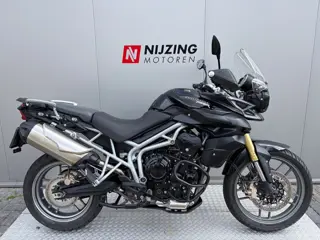 TRIUMPH TIGER 800 -