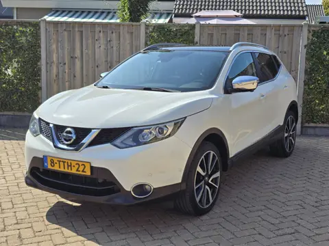 Nissan Qashqai 1.2 Tekna CAM,PANO,TRH,PDC,LMV.