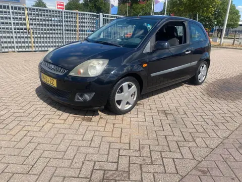Ford Fiesta 1.4-16V Futura / Airco / Elek ramen