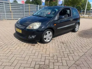 Ford Fiesta 1.4-16V Futura / Airco / Elek ramen