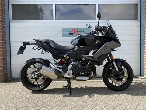 BMW F 900 XR TRIPLE BLACK (bj 2023)