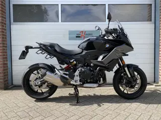 BMW F 900 XR TRIPLE BLACK (bj 2023)