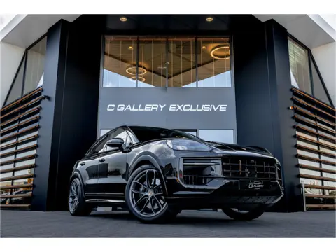 Porsche Cayenne Coupé 3.0 E-Hybrid Black Edition - Origineel NL | Sport Chrono + | Achterasbesturing