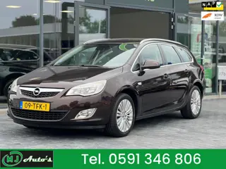 Opel Astra Sports Tourer 1.4 TURBO COSMO BJ012 TREKHAAK