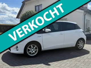 Toyota Yaris 1.5 Full Hybrid / Bj:2013 / Automaat / Camera