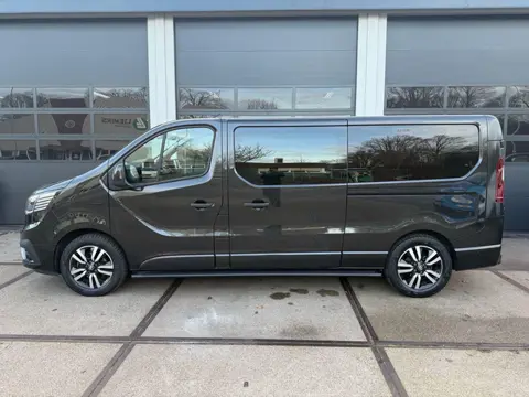 Renault Trafic 2.0 dCi 170 T29 L2H1 DC Luxe | Black Edition | Trekhaak | Leder | Apple Carplay | Sto