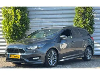 Ford Focus Wagon 1.5 EcoBoost ST-Line 182PK Automaat / NAVI / XENON