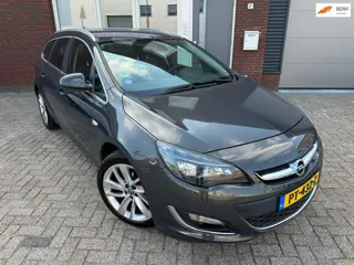 Opel Astra Sports Tourer 1.4 Turbo Sport / Navi / Leder / Camera / PDC / 18inch / NAP / Clima / Crui