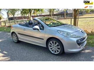 Peugeot 207 CC 1.6-16V T Féline