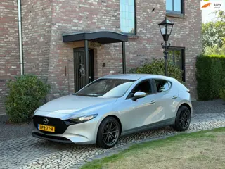Mazda 3 2.0 e-SkyActiv-G M Hybrid 122 Aut HUD 18inch!!