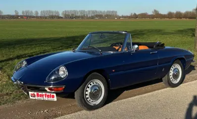 ALFA ROMEO SPIDER DUETTO 1600 '67 lederen interieur
