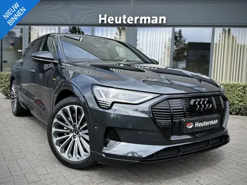 Audi e-tron 55 Quattro S Line Black/Trekhaak/SOH94%