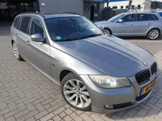 BMW 3-serie Touring 318i Business Line
