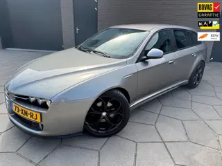 Alfa Romeo 159 Sportwagon 1.8 mpi Business | Erg Sportief en toch de vele ruimte van een station met