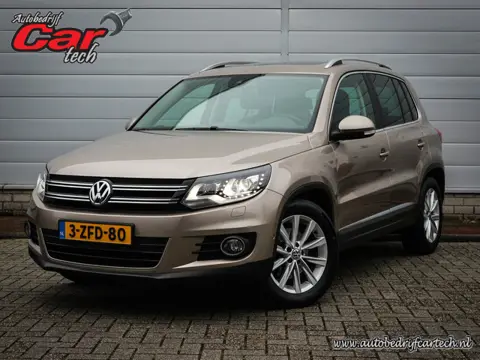 Volkswagen Tiguan 1.4 TSI Sport&Style | Clima | Cruise | Navi | Leer | Panoramadak | Trekhaak | Xeno