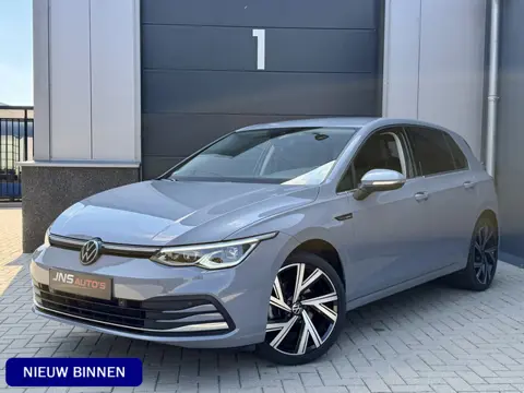 Volkswagen Golf 8 1.5 TSI *Moonstone Grey* Massage Seat / Apple Carplay / IQ Light / Adapt. Cruise /