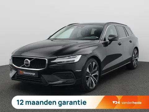 Volvo V60 2.0 B4 Core 197PK Aut. Trekhaak, Achteruitrijcamera, Keyless, 19" LM Velgen, Navi, Stoelve