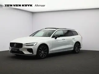 Volvo V60 2.0 T8 Plug-in hybrid AWD Plus Dark / Trekhaak / Pan. dak / Head up displ. / Privacy glass