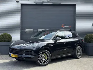 Porsche Cayenne 3.0 E-Hybrid Sport Chrono | Panoramadak | Camera | Bose | Elektrische Trekhaak | Ele