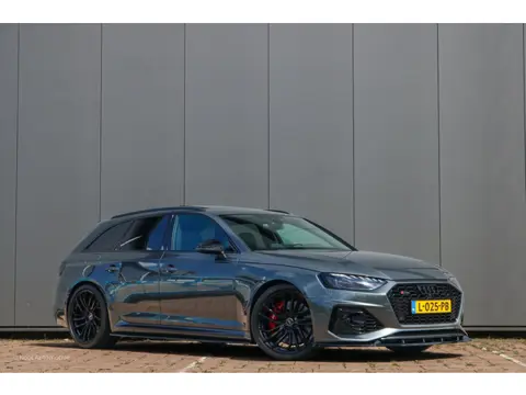 Audi RS 4 Avant 2.9 TFSI Quattro | Stage 2 | Miltek | Pano | B&O | Matrix | Massage.
