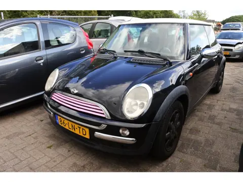 Mini 3-Deurs 1.6 One Salt koppeling aan vervanging toe nog rijbaar airco apk
