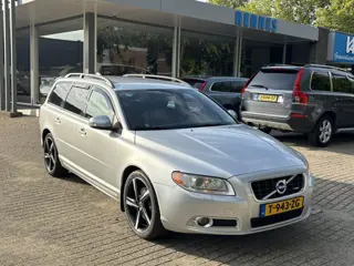 Volvo V70 2.5FT 231pk R-Design vijf cilinder Xenon