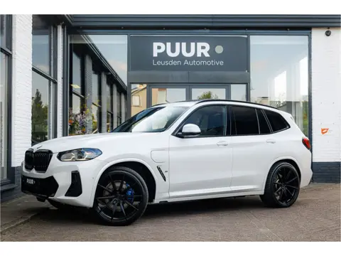 BMW X3 xDrive30e Competition Stoelen Pano - Harman Kardon - Head Up