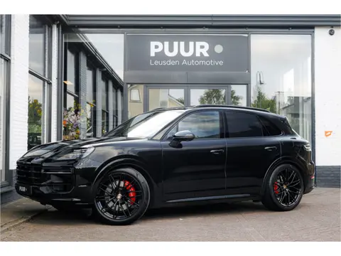 Porsche Cayenne 3.0 E-Hybrid Sport Design Pano - Passenger Display - 18-weg Zetels