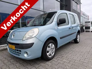 Renault Kangoo Family 3+1 Rolstoelauto 1.6-16V Expression (Nette 3+1 Rolstoelauto met extra diepe Fr