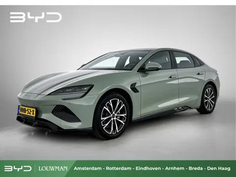 BYD Seal Comfort RWD 61.4 kWh | Shadow Green | 460 KM WLTP | Eerste eigenaar |