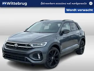 Volkswagen T-Roc 1.5 TSI 150pk R-Line Black Style DSG Automaat Panoramadak / App-connect / 19"LM vel