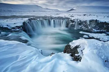 Winter Avontuur met 4x4 huurauto van Reykjavik naar Akureyri
