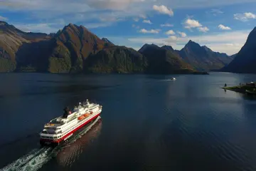 Hurtigruten Noordwaarts