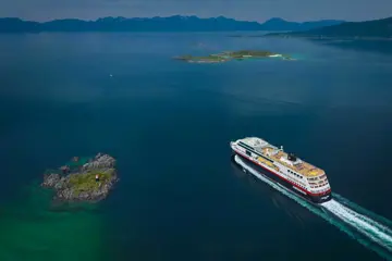 Hurtigruten Svalbard Line