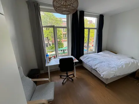 Woning aan de Weteringschans te Amsterdam