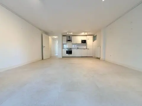 Woning aan de 's-Gravendijkwal te Rotterdam