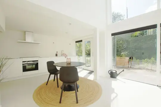 Woning aan de Middelharnisstraat te Rotterdam