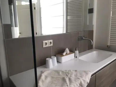 Woning aan de Nassaukade te Amsterdam